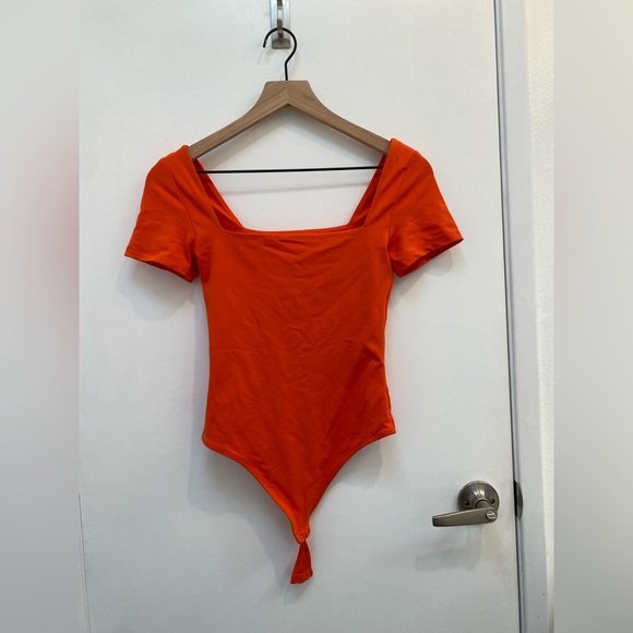 Aritzia Tops - ARITZIA Contour Squareneck Shortleeve Red Orange Bodysuit Small